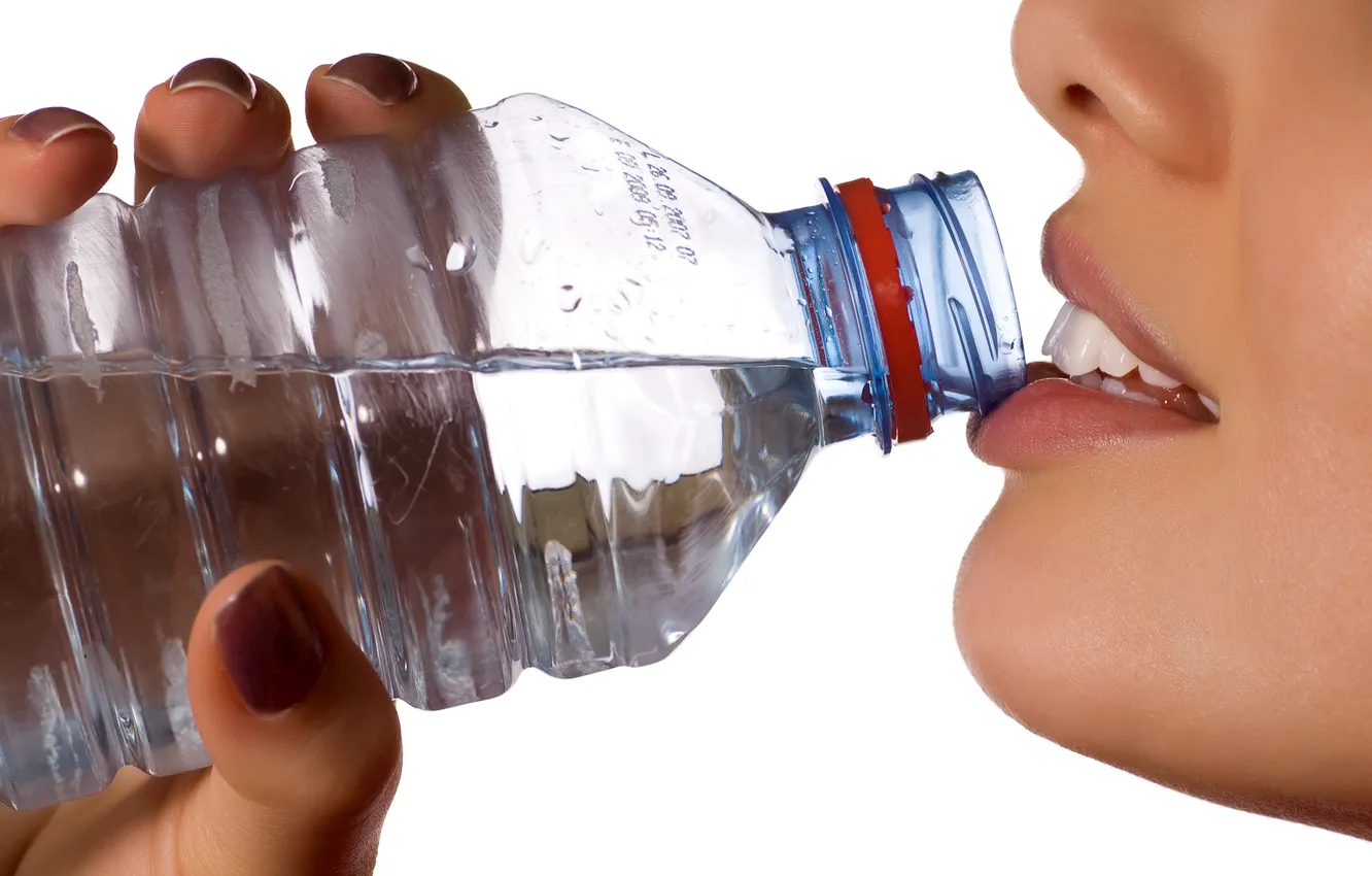 Photo wallpaper woman, water, lips, bottle