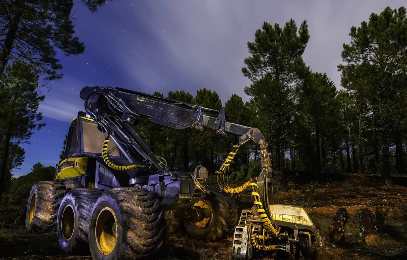 Photo wallpaper machine, night, loader