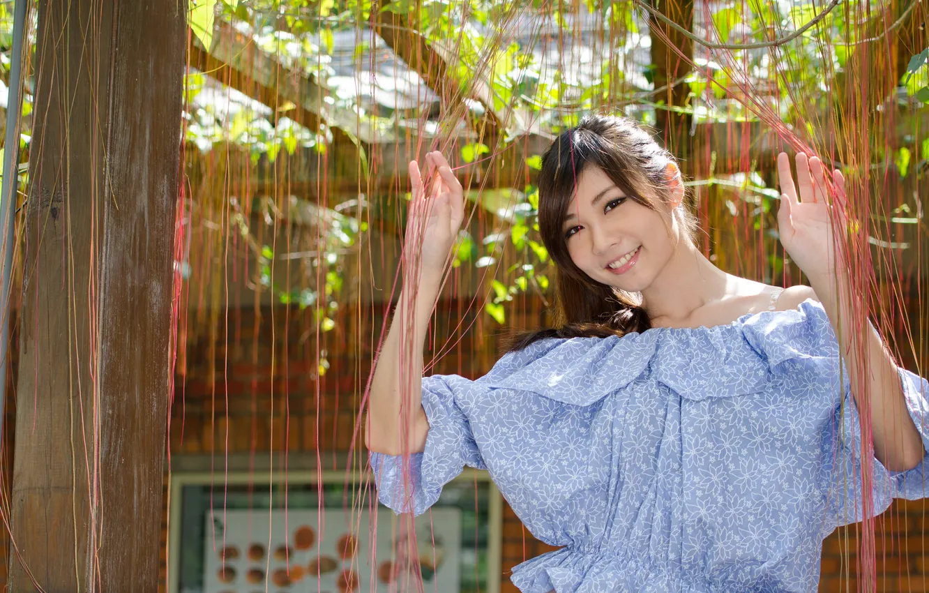 Photo wallpaper look, the sun, pose, portrait, hands, makeup, dress, brunette