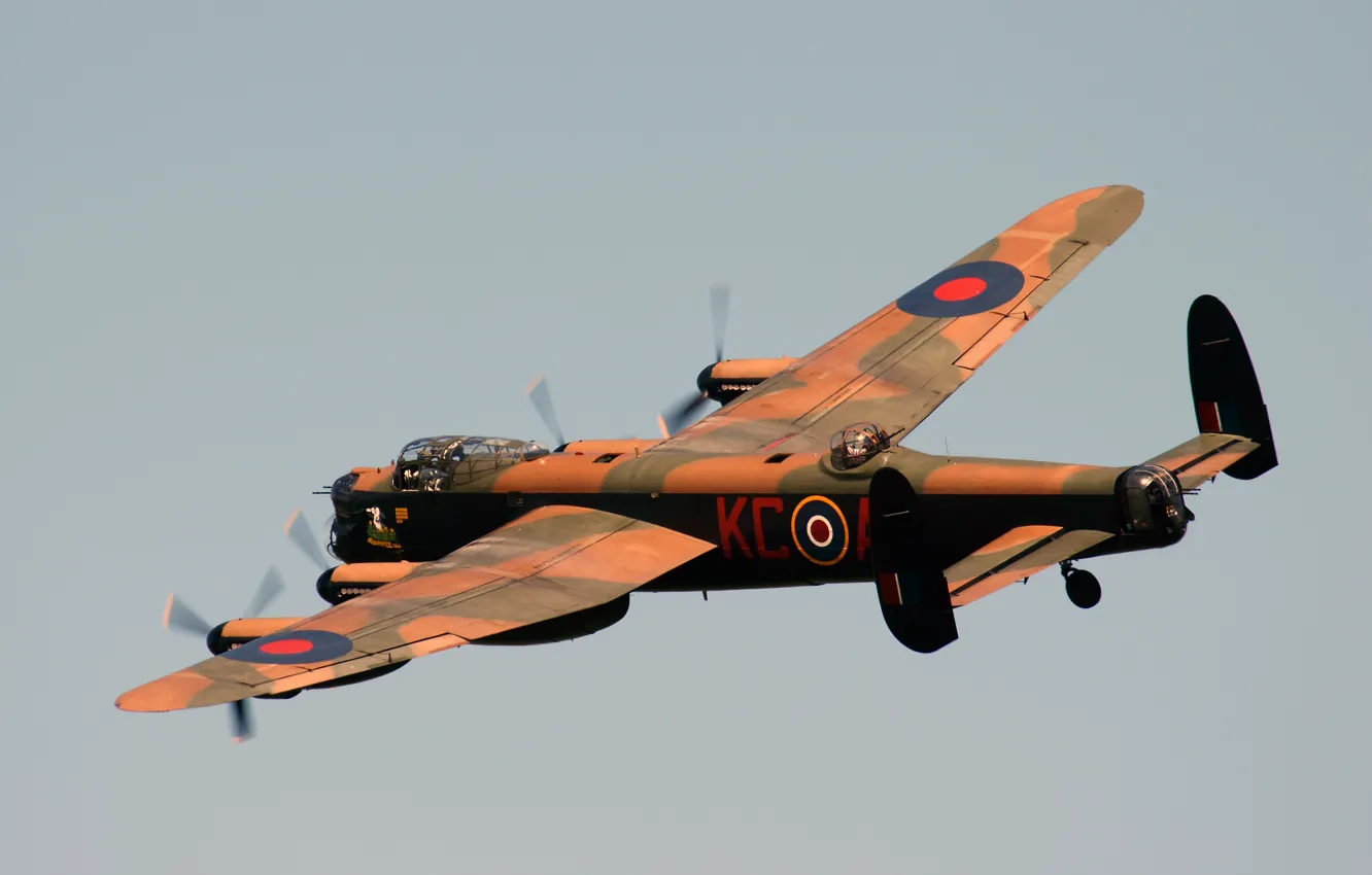 Photo wallpaper bomber, four-engine, heavy, Avro Lancaster