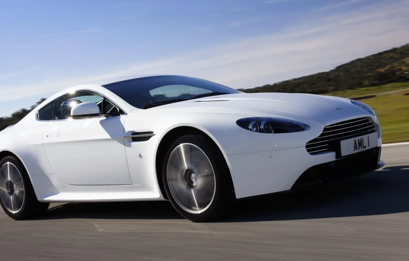 Photo wallpaper Vantage, Aston, Martin