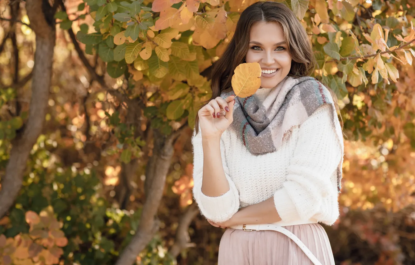 Photo wallpaper autumn, look, girl, trees, pose, smile, mood, scarf