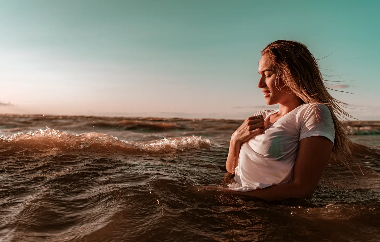 Photo wallpaper sea, the sky, the sun, pose, model, portrait, wet, makeup