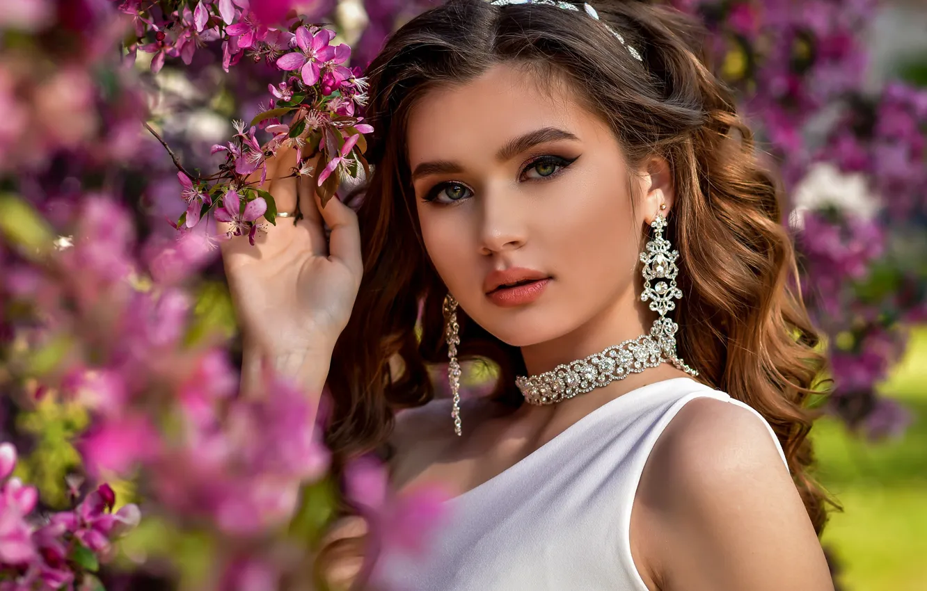 Photo wallpaper look, girl, decoration, nature, portrait, branch, spring, earrings