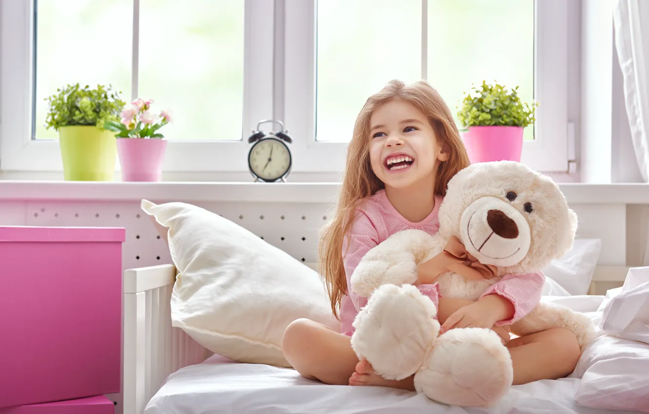 Photo wallpaper smile, toy, bear, girl