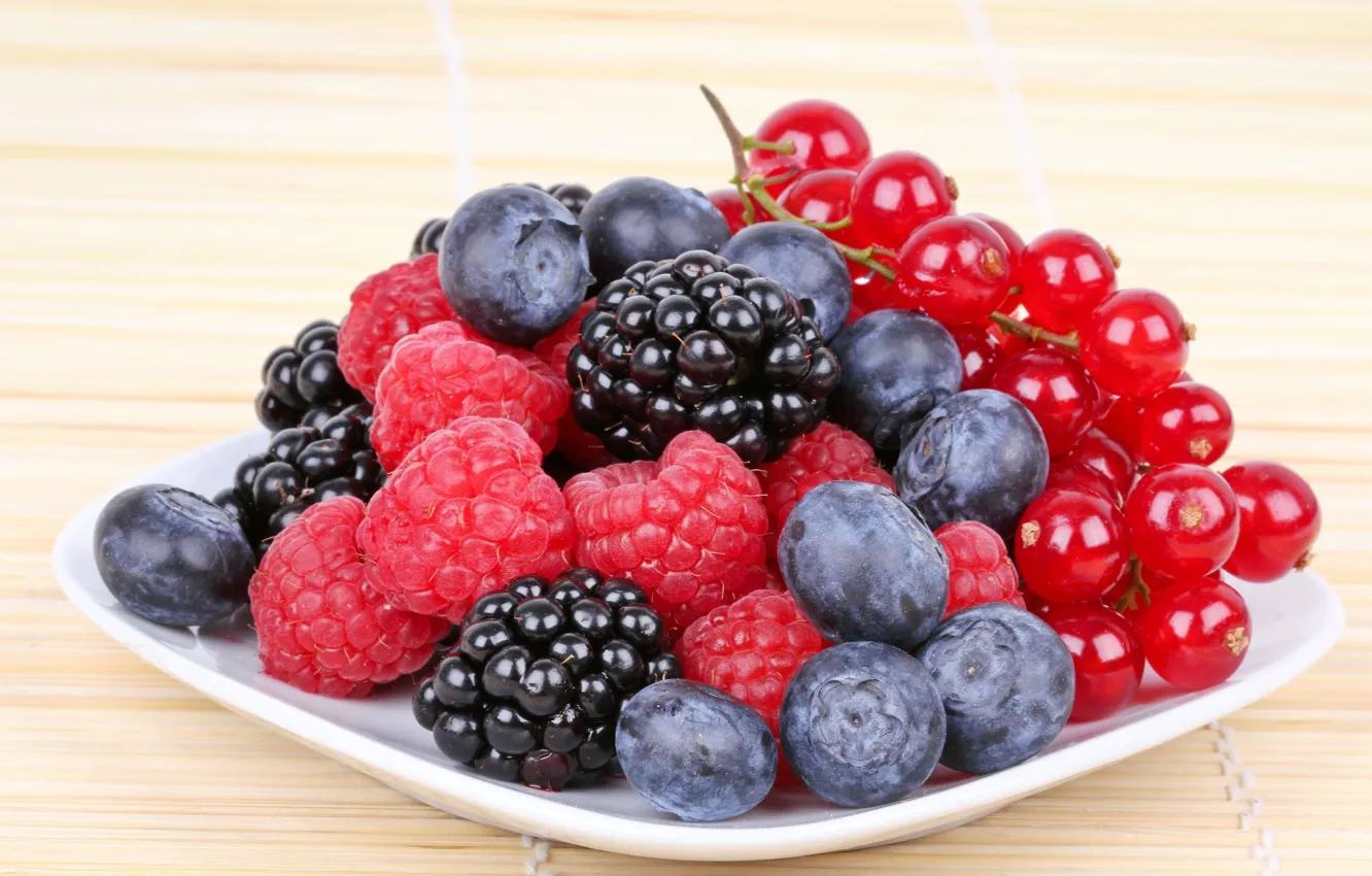 Photo wallpaper berries, raspberry, background, Wallpaper, food, blueberries, plate, wallpaper