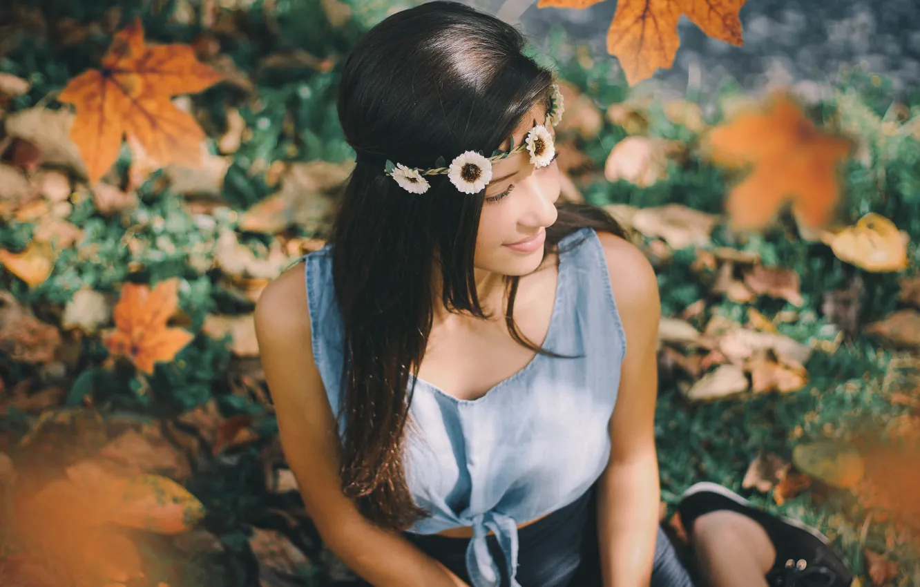 Photo wallpaper leaves, brunette, maple, sitting