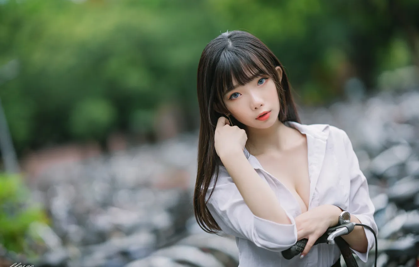 Photo wallpaper look, bike, pose, background, model, portrait, hands, makeup