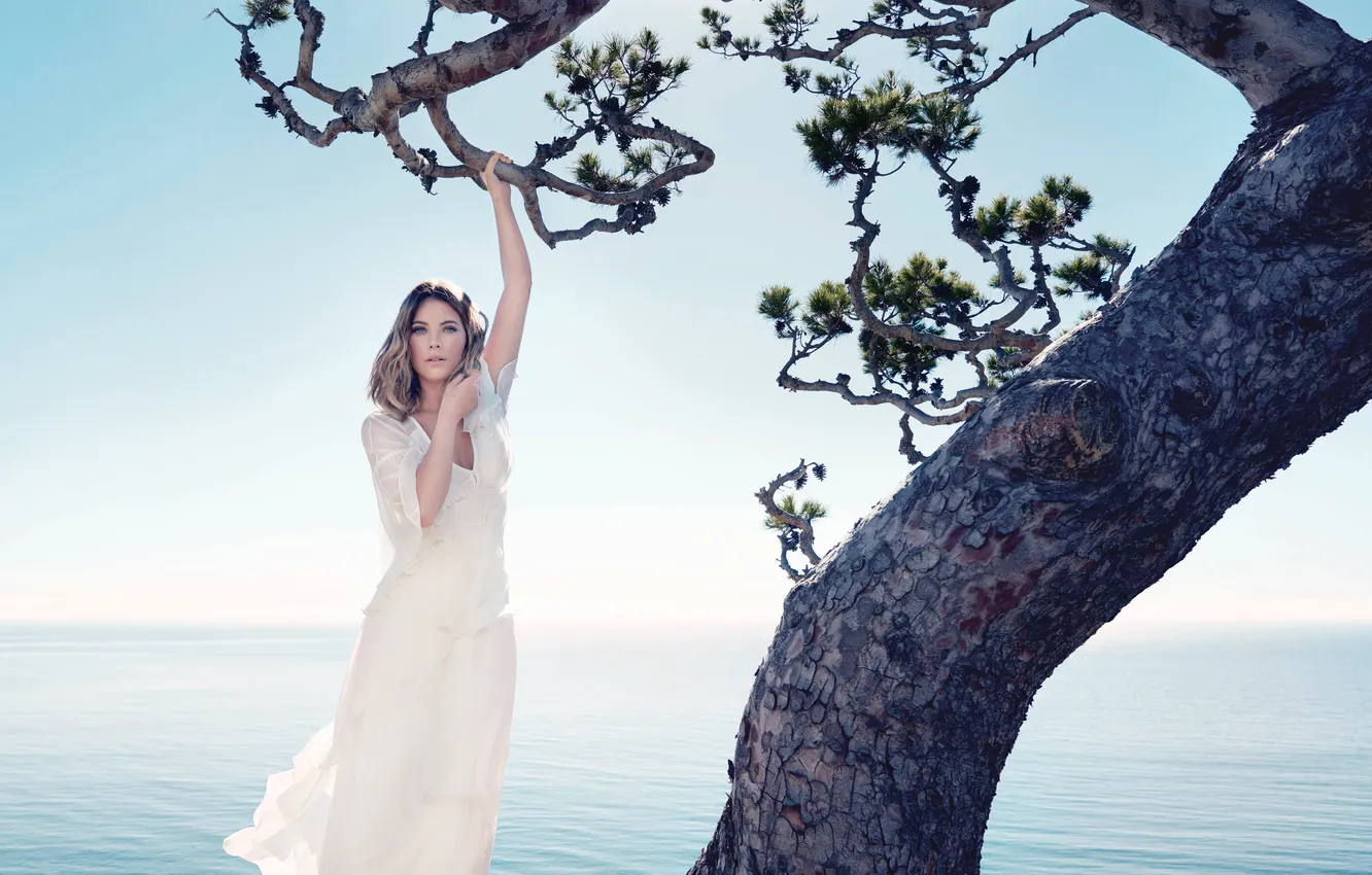 Photo wallpaper sea, trees, model, dress, actress, horizon, photographer, beauty