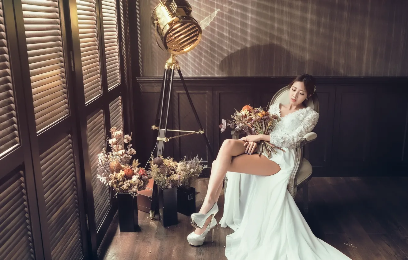 Photo wallpaper girl, room, bouquet, dress, legs, Asian, cutie