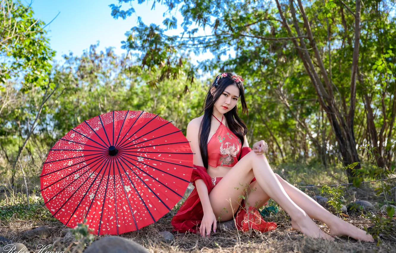 Photo wallpaper grass, look, the sun, sexy, pose, model, skirt, portrait