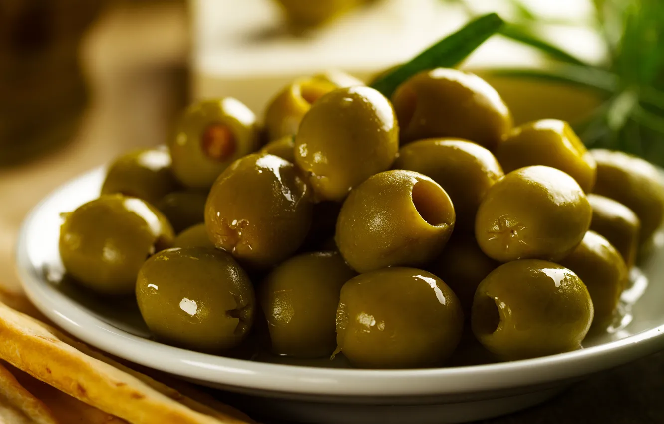 Photo wallpaper macro, plate, olives