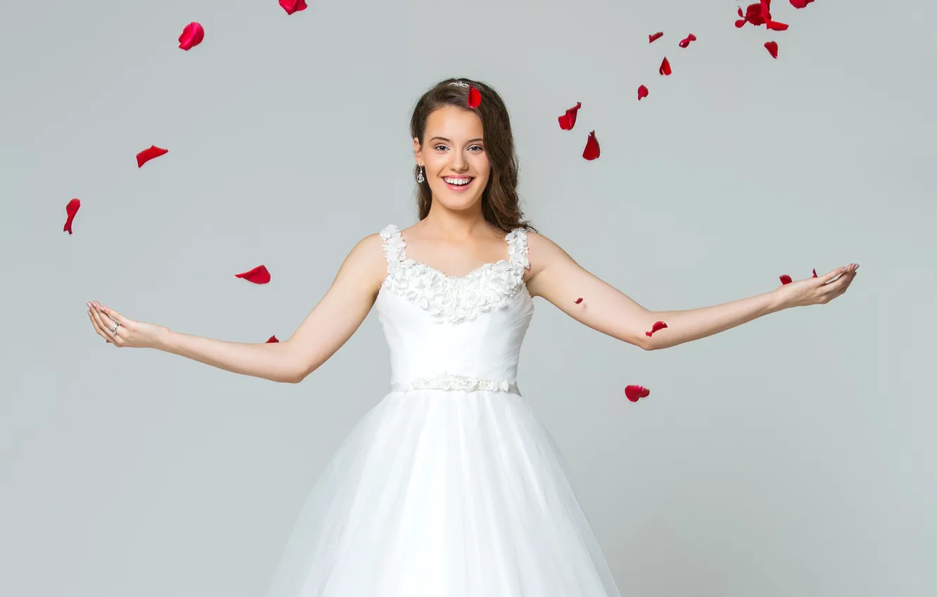 Photo wallpaper joy, red, smile, background, mood, makeup, petals, dress