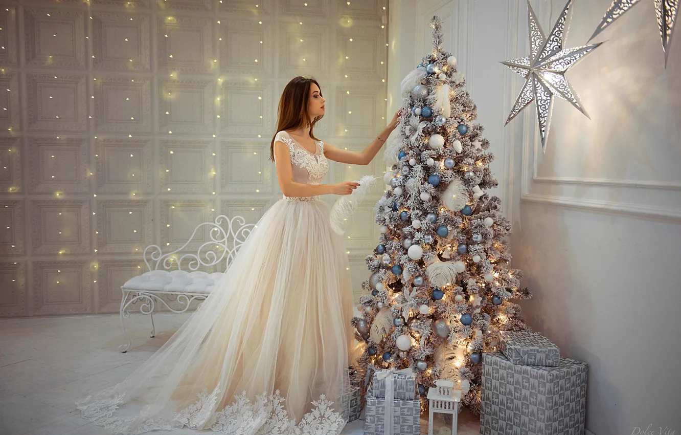 Photo wallpaper girl, stars, tree, dress, New year, beautiful, garland