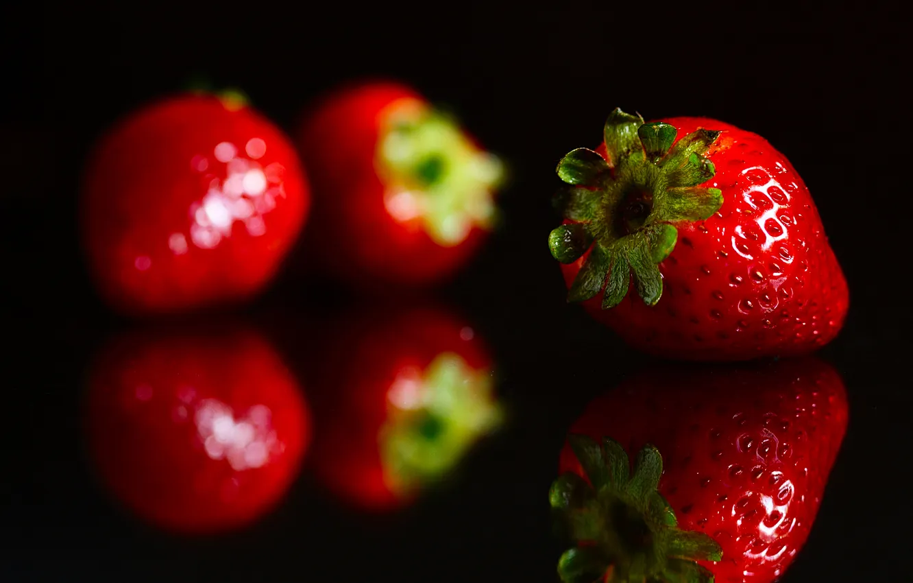 Photo wallpaper red, berries, strawberry, beautiful, delicious