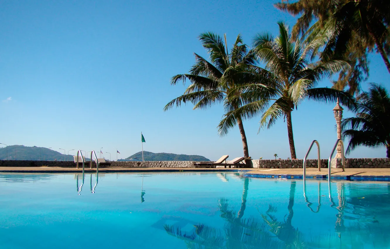 Photo wallpaper palm trees, stay, pool, the hotel, tavorn beach