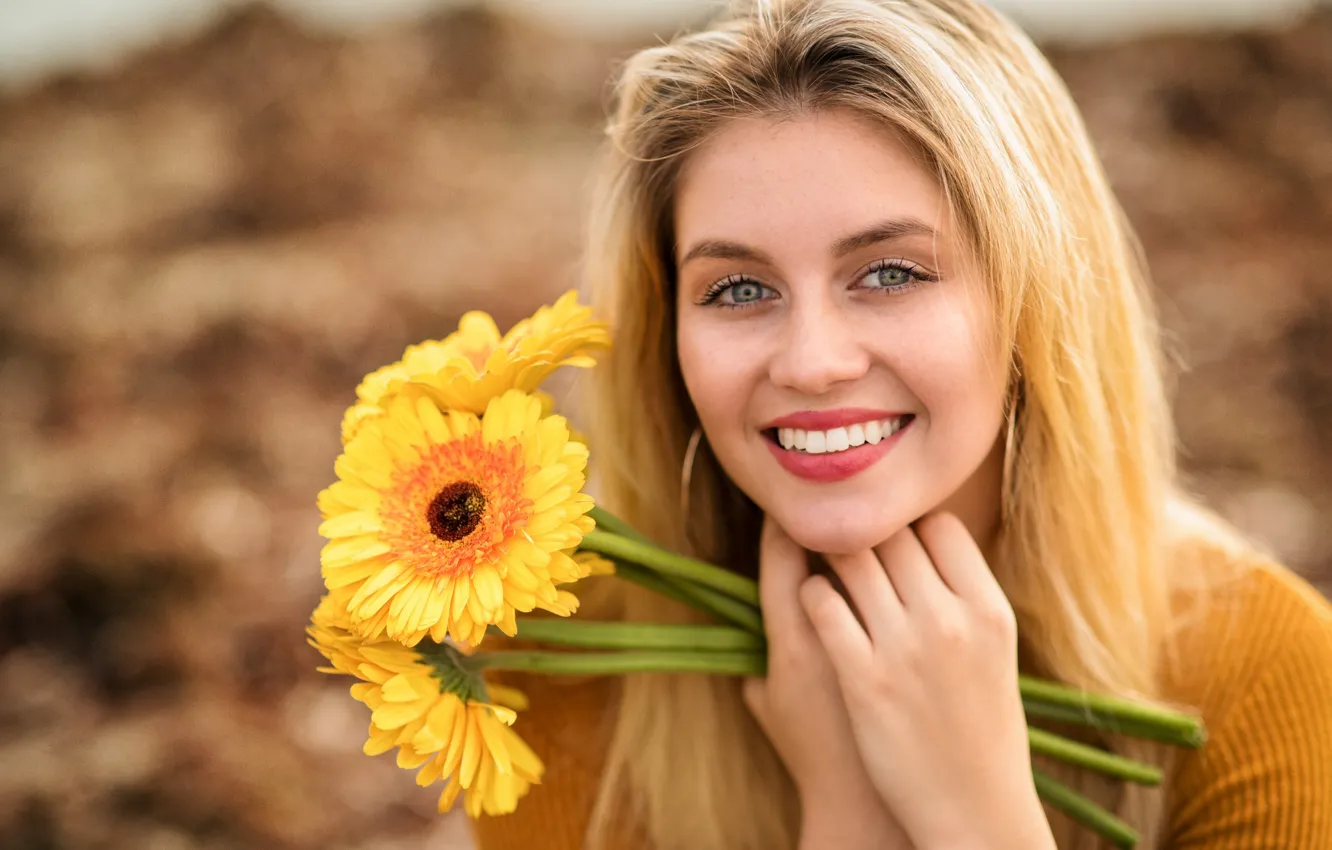 Photo wallpaper summer, girl, flowers, face, smile