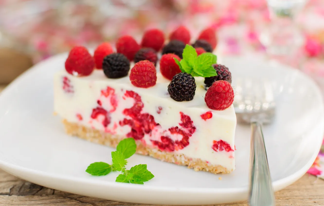 Photo wallpaper raspberry, food, cake, cake, cake, mint, cream, dessert