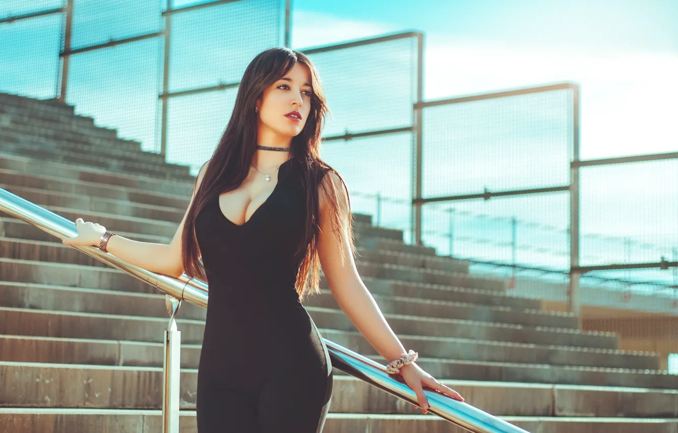 Photo wallpaper the sun, pose, model, portrait, makeup, figure, hairstyle, ladder