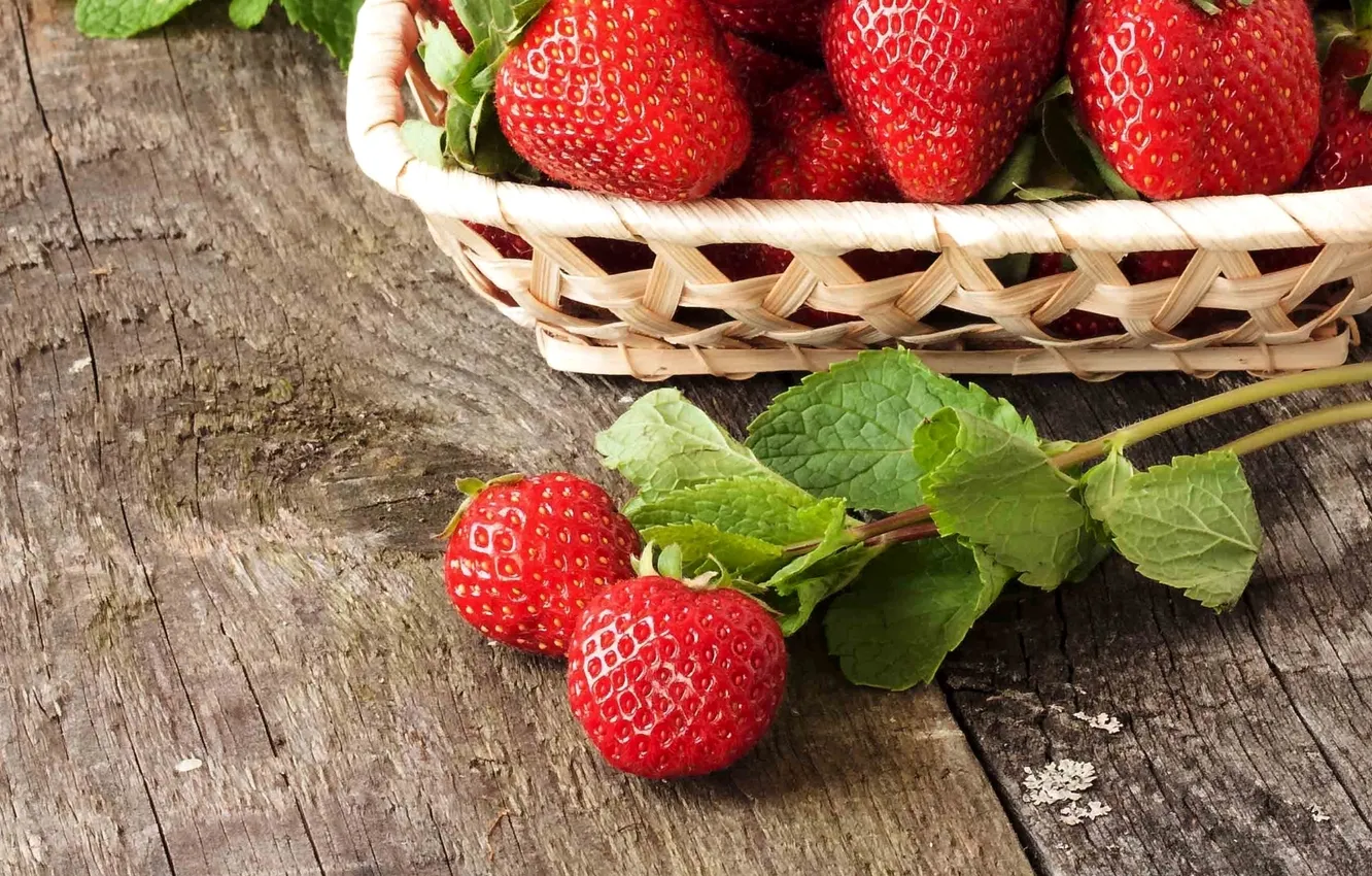 Photo wallpaper trees, berries, basket, Board, strawberry, mint