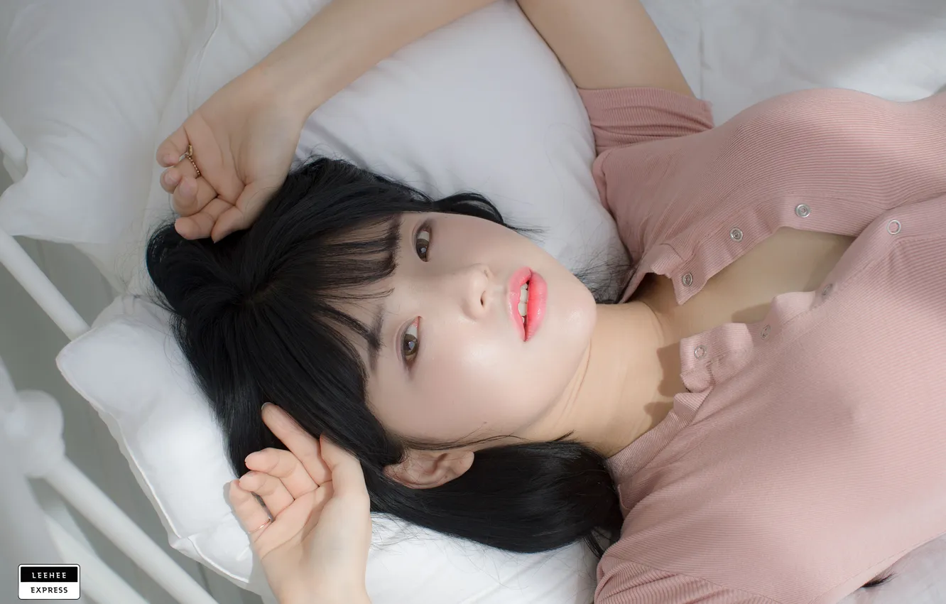 Photo wallpaper look, pose, model, portrait, pillow, hands, makeup, brunette