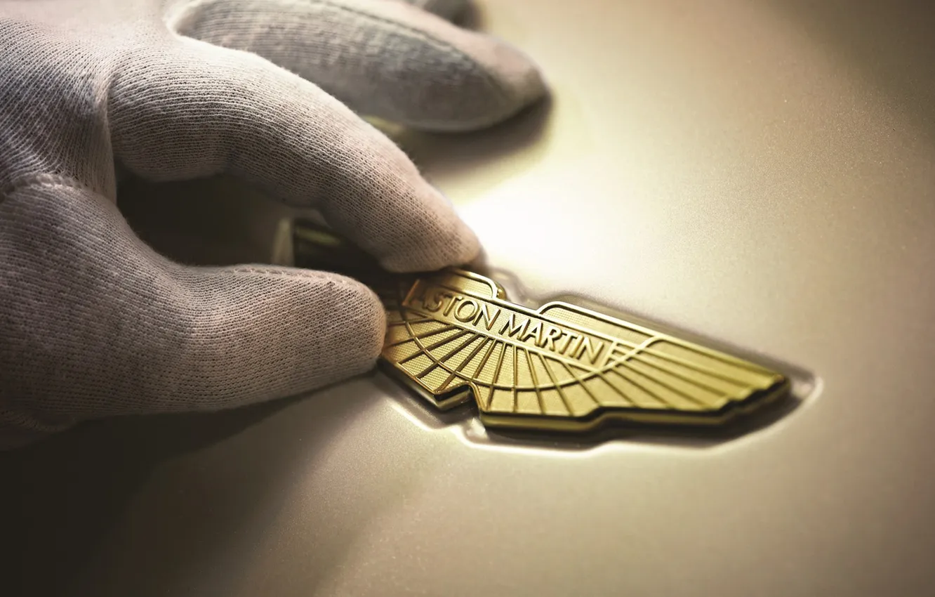 Photo wallpaper macro, Aston Martin, hands, turn, gloves, Aston Martin, supercar, emblem