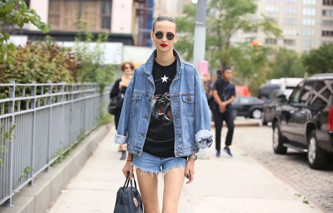 Photo wallpaper girl, shorts, Denim, glasses