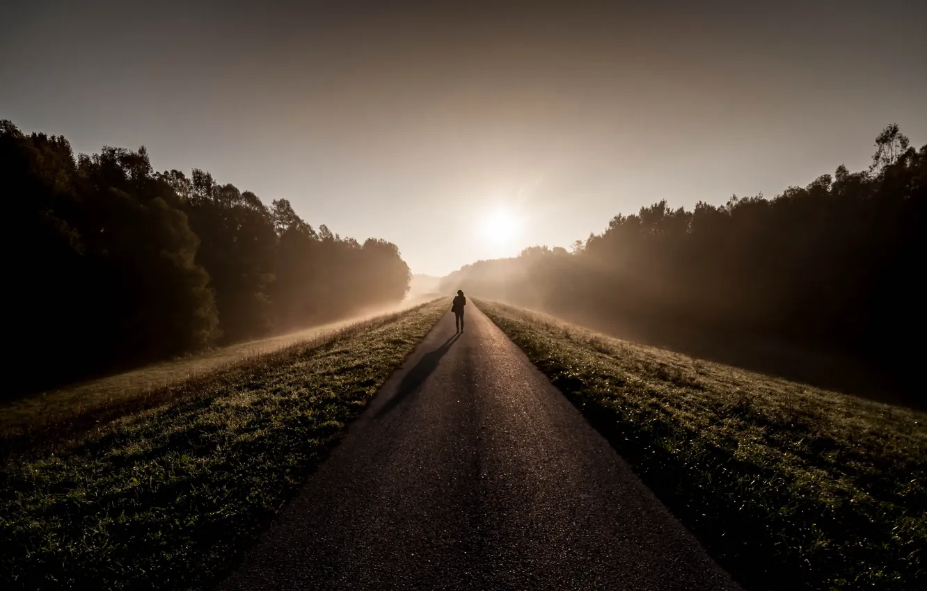 Photo wallpaper road, fog, people, morning