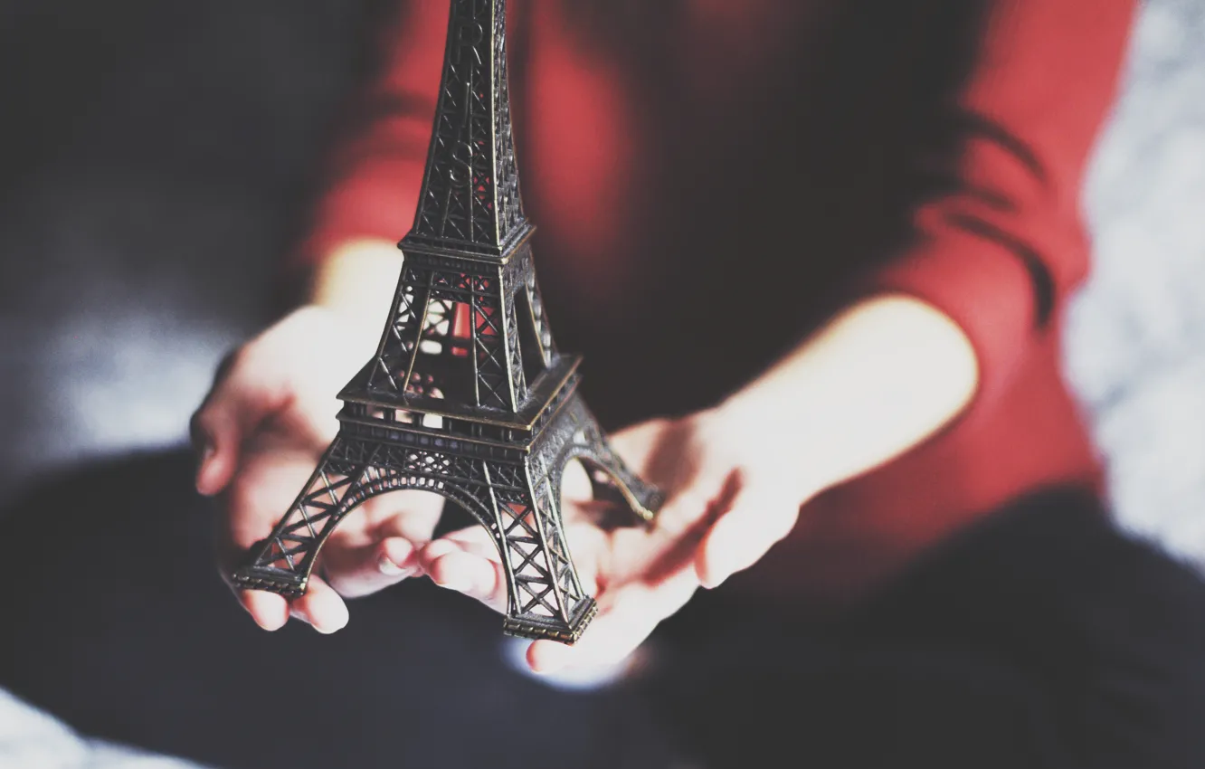 Photo wallpaper Eiffel tower, hands, figure