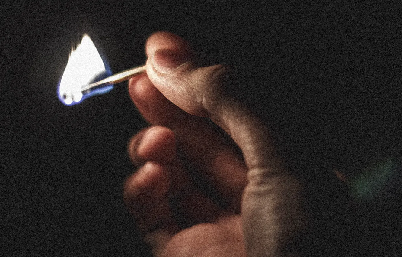 Photo wallpaper light, lights, matches, minimalism, hands, burning match, Tumblr