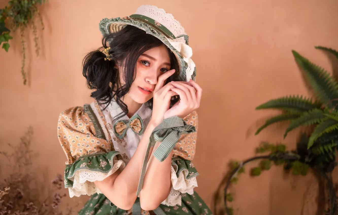 Photo wallpaper look, retro, hands, dress, hat, Asian