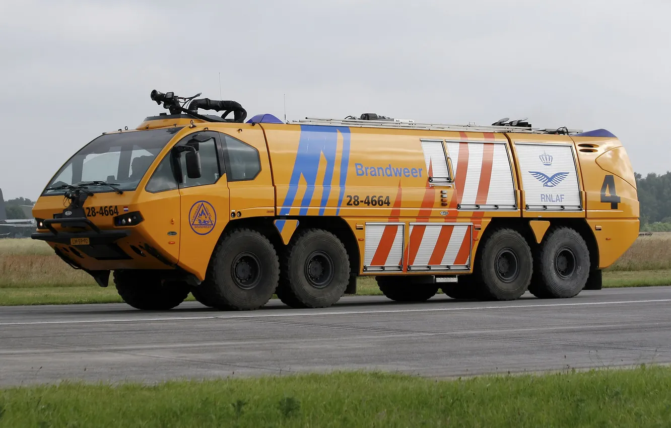 Photo wallpaper machine, technique, airport, the airfield, fire, Titan HPR G, E-One