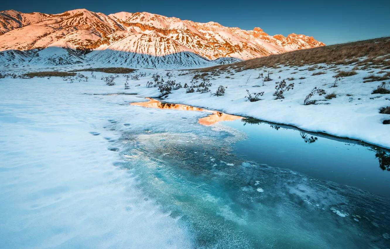 Photo wallpaper the sky, snow, mountains, lake