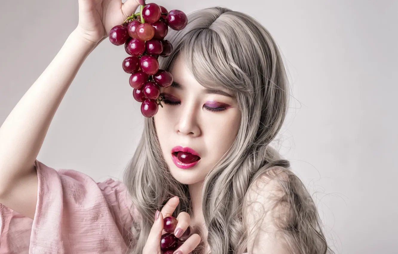 Photo wallpaper girl, grapes, Asian