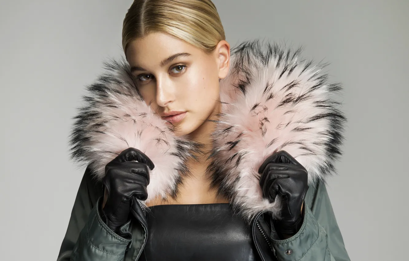 Photo wallpaper model, blonde, fur, Hailey Baldwin