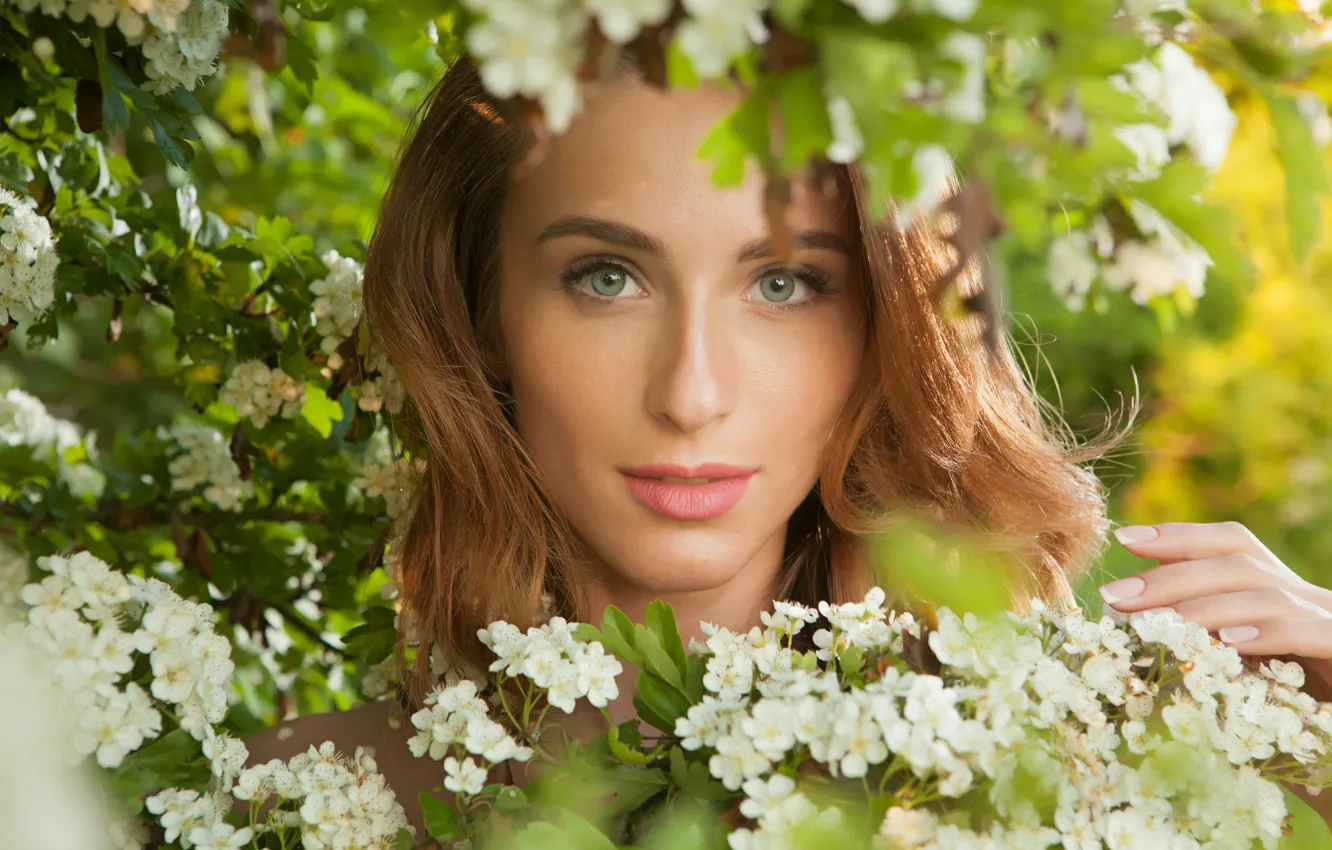 Photo wallpaper look, girl, face, freckles, beautiful, flowers, Rena