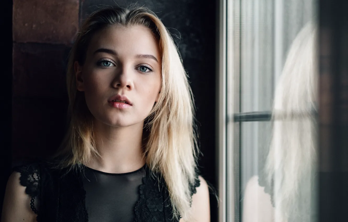 Photo wallpaper face, model, hair, cutie