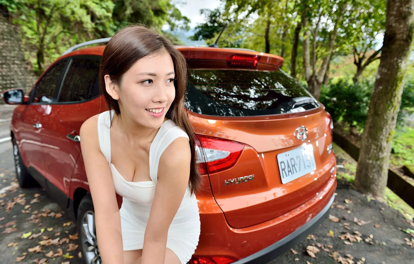 Photo wallpaper auto, look, smile, Girls, Asian, Hyundai, beautiful girl, posing on the car