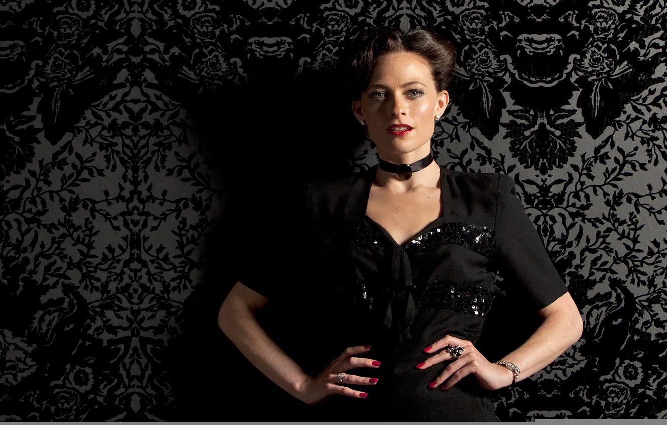 Photo wallpaper Lara Pulver, Sherlock, irene adler