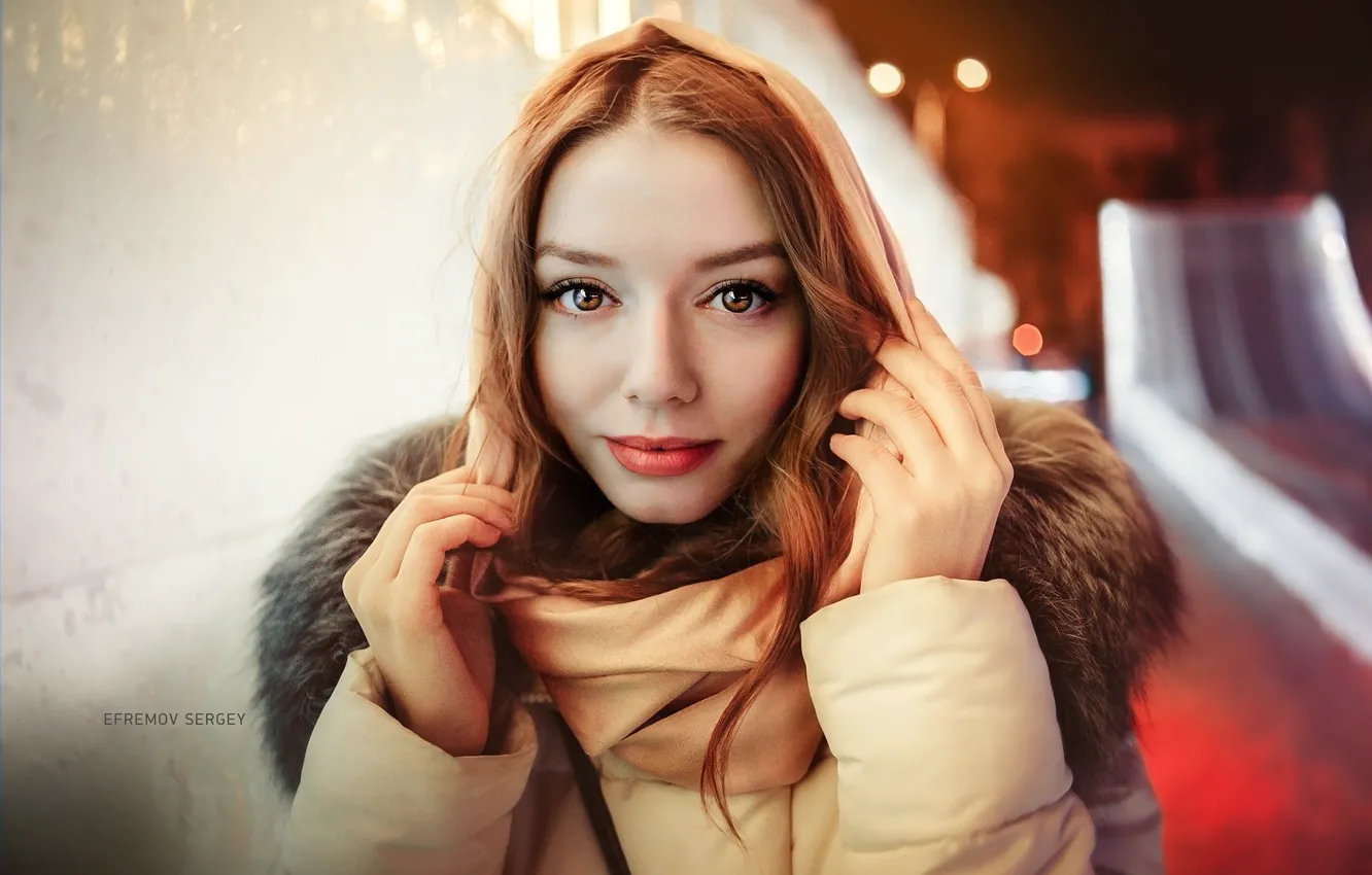 Photo wallpaper look, night, lights, pose, model, portrait, hands, makeup