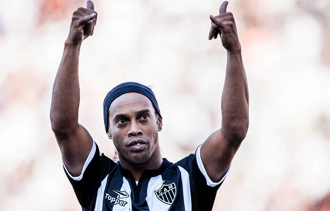 Photo wallpaper football, legend, player, Ronaldinho, Ronaldinho, serie a brasilian, atletico mineiro, Brazilian Serie a