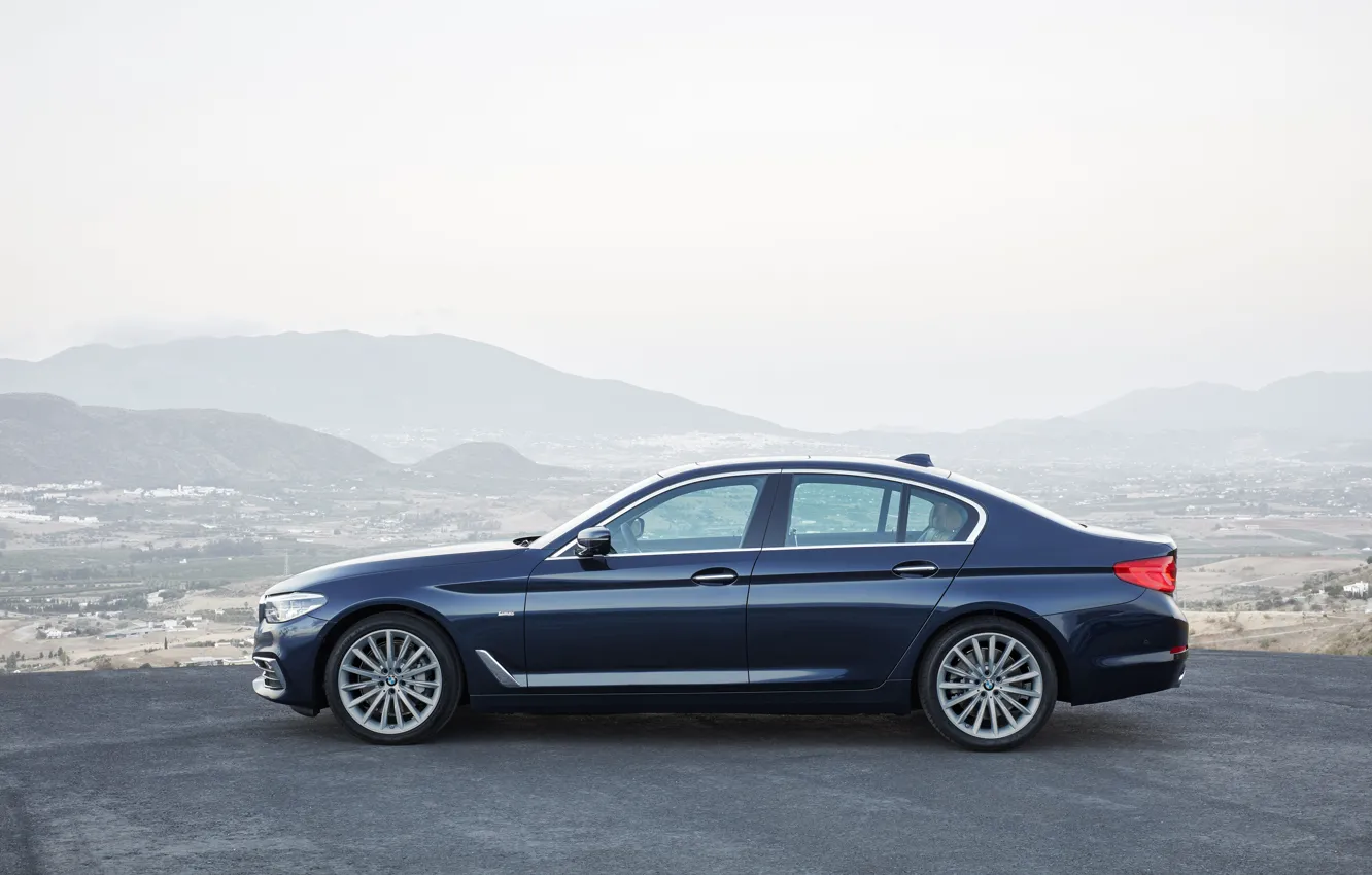 Photo wallpaper the sky, mountains, BMW, profile, sedan, xDrive, 530d, Luxury Line
