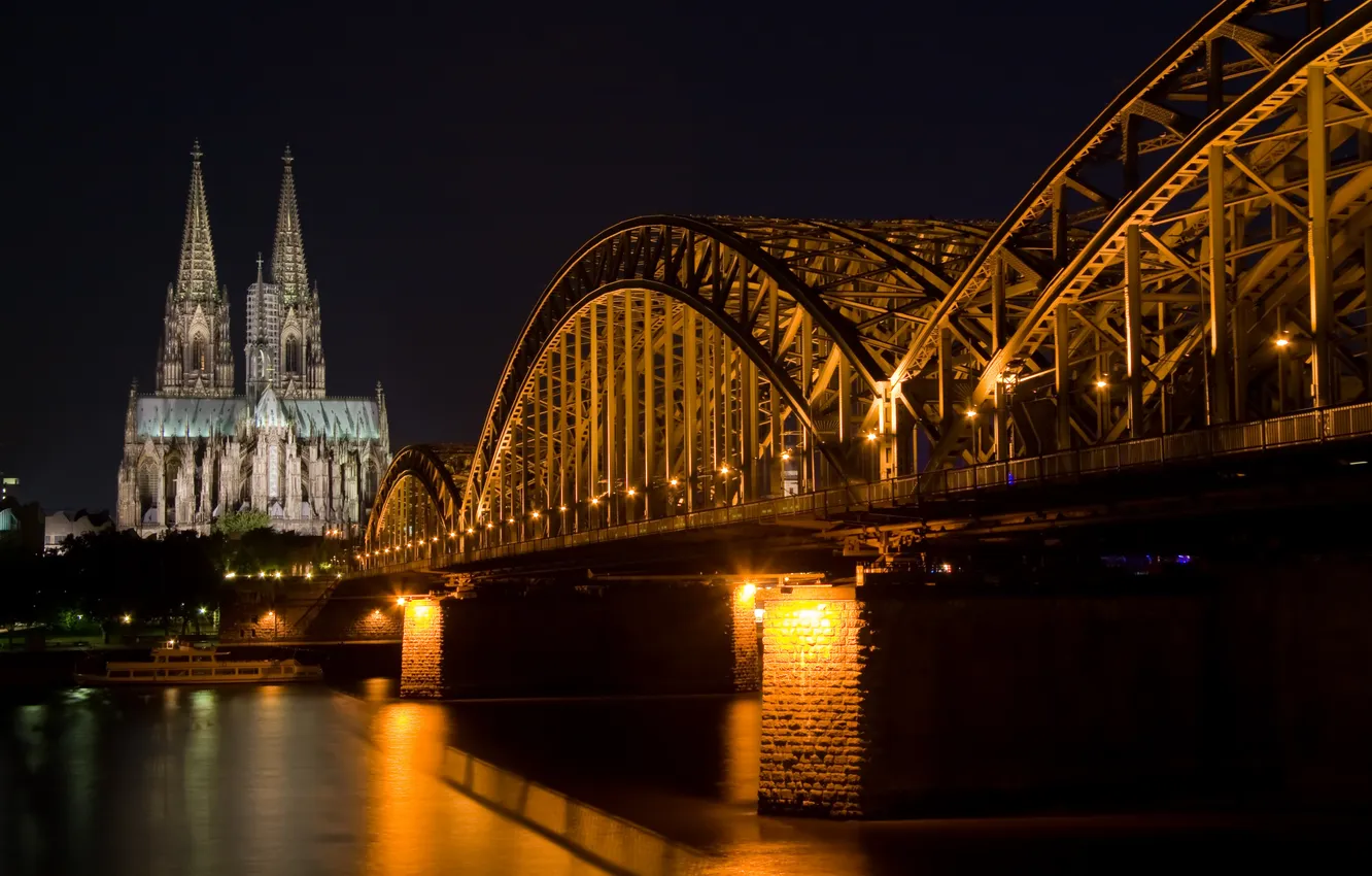 Photo wallpaper bridge, Cathedral, Catholic