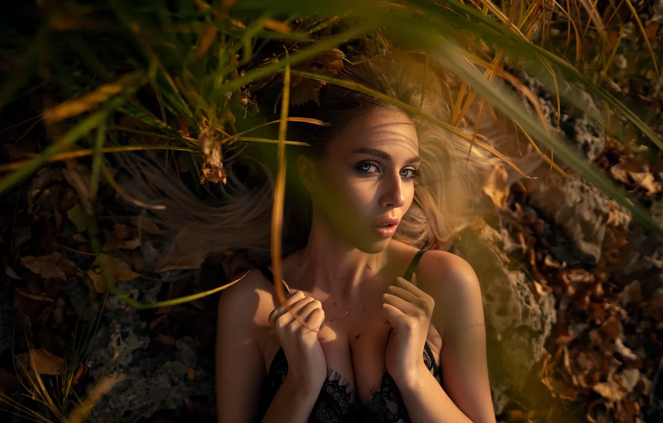 Photo wallpaper grass, look, girl, face, hands, Maxim Gontarev