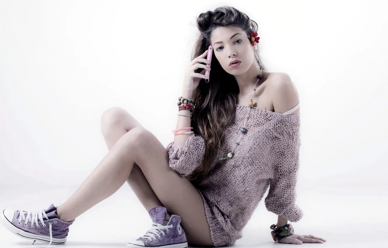 Photo wallpaper girl, pose, phone