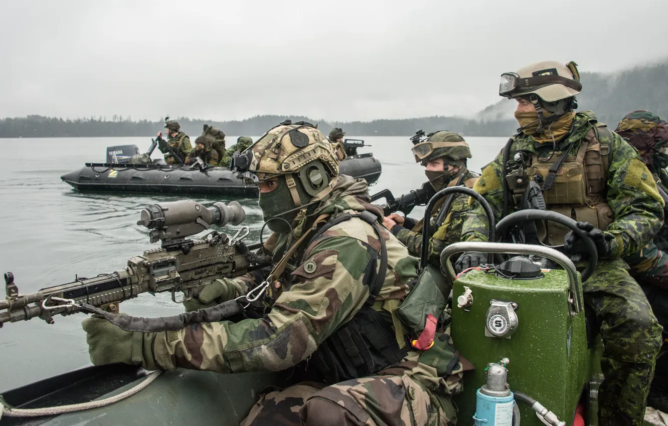 Photo wallpaper weapons, army, soldiers