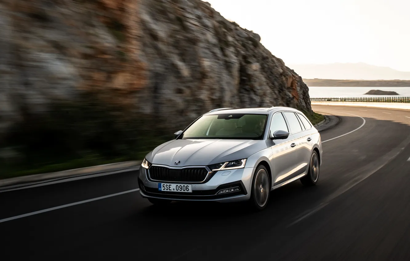 Photo wallpaper Skoda, universal, Skoda, Octavia, 2020, Octavia Combi, at the rock