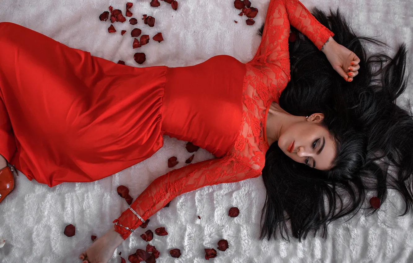 Photo wallpaper model, petals, dress, in red, Alina, Dmitry Pererva