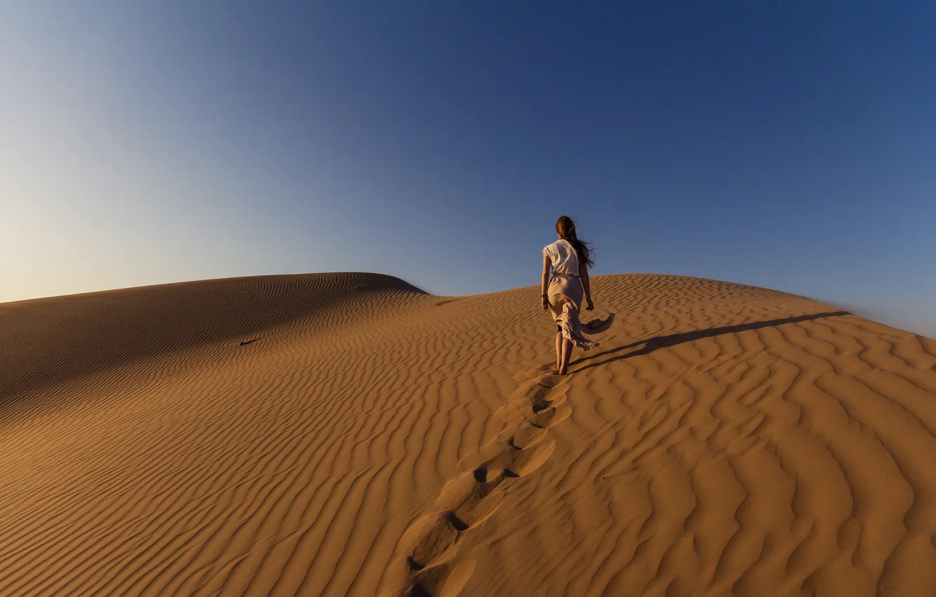 Photo wallpaper girl, sky, desert, sand, sunlight, walking, dunes, dry
