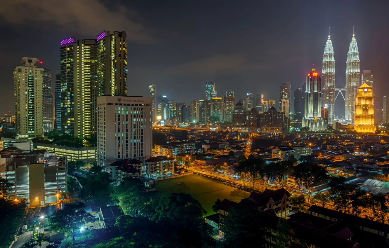 Photo wallpaper night, lights, home, skyscrapers, Malaysia, Kuala Lumpur